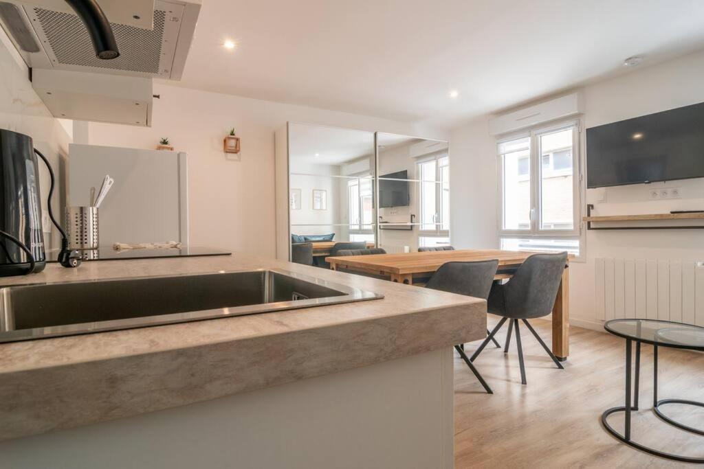 Ferienwohnung F2 Hypercentre - Proche Gare - Wifi Gratuite Le Havre Exterior foto
